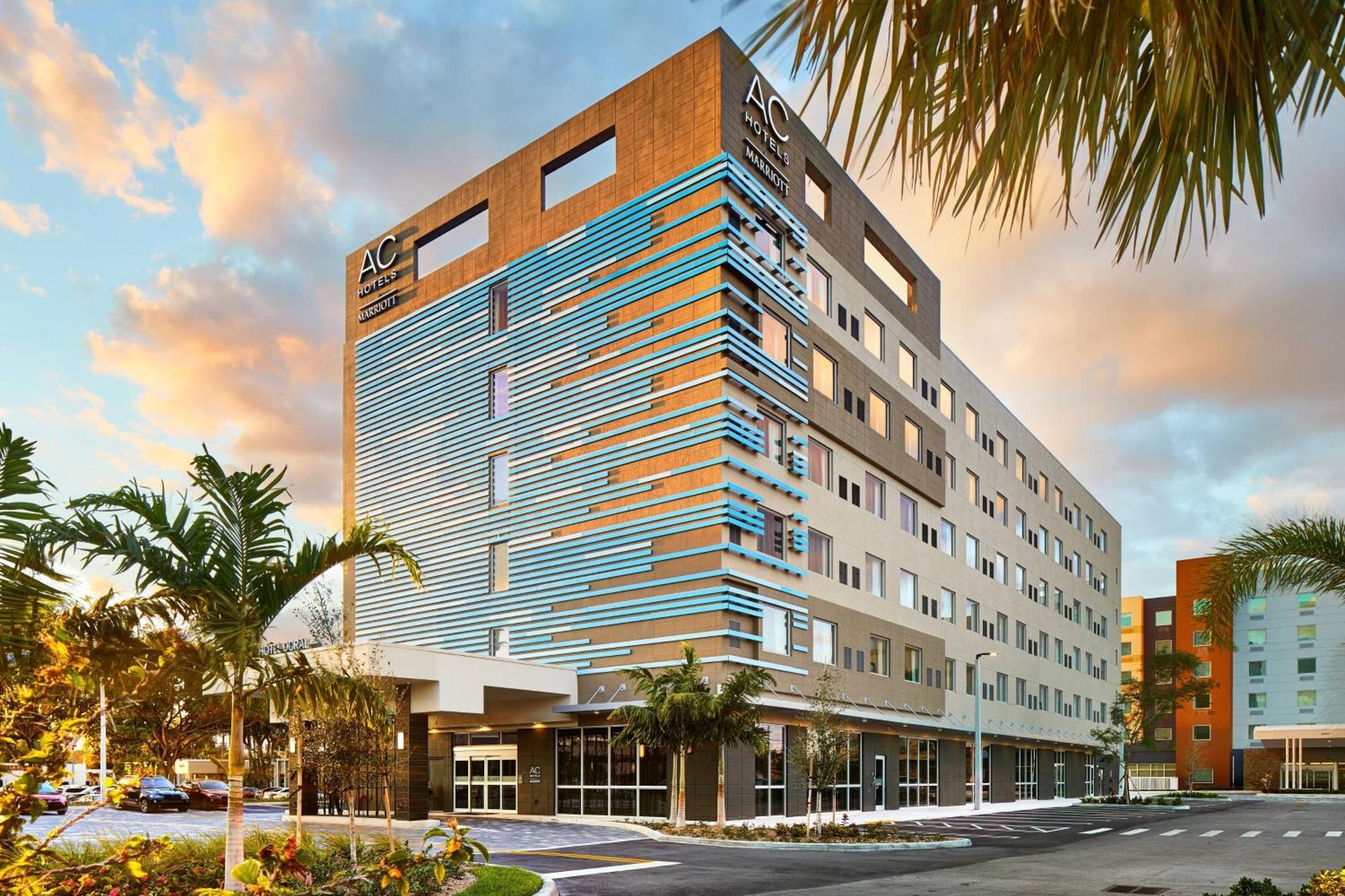 Ac Hotel By Marriott Miami Airport West/Doral Exterior photo